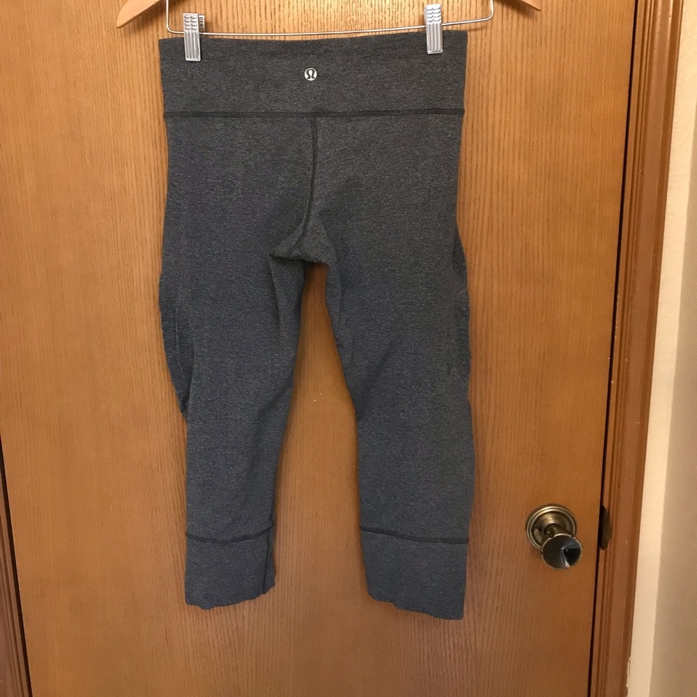Lululemon crop leggings